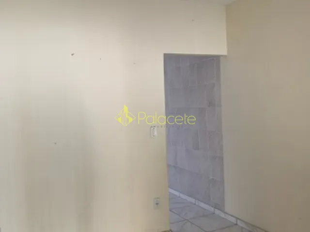 Casa com 125m² 3 quartos e 1 banheiro, à venda, no bairro Santana em Pindamonhangaba