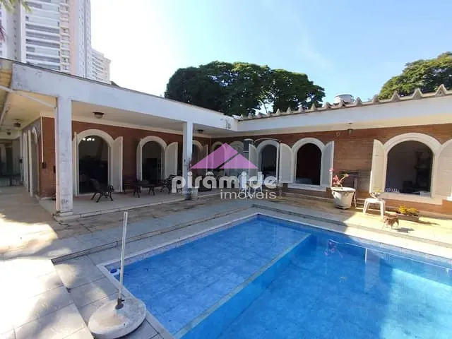 Casa com 900m² 4 quartos e 4 banheiros, à venda, no bairro Jardim Esplanada em São José dos Campos