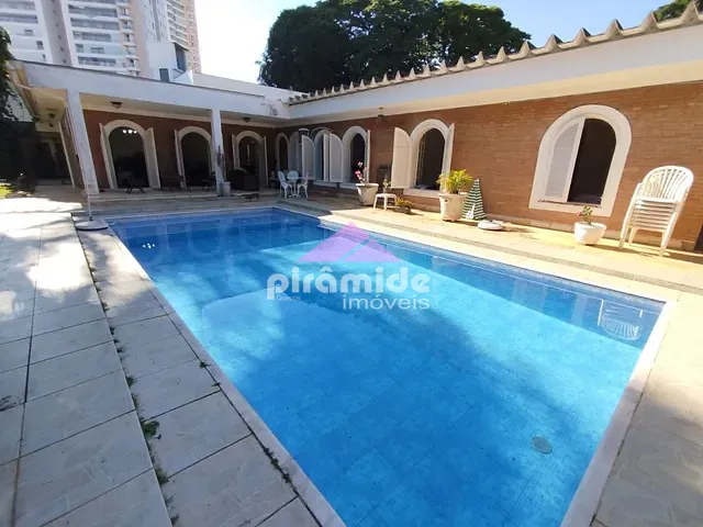 Casa com 900m² 4 quartos e 4 banheiros, à venda, no bairro Jardim Esplanada em São José dos Campos