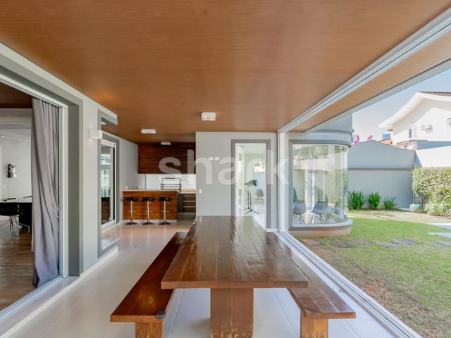 Casa com 560m² 5 quartos e 9 banheiros, à venda, no bairro Alphaville Residencial Dois em Barueri