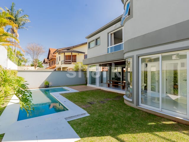 Casa com 560m² 5 quartos e 9 banheiros, à venda, no bairro Alphaville Residencial Dois em Barueri