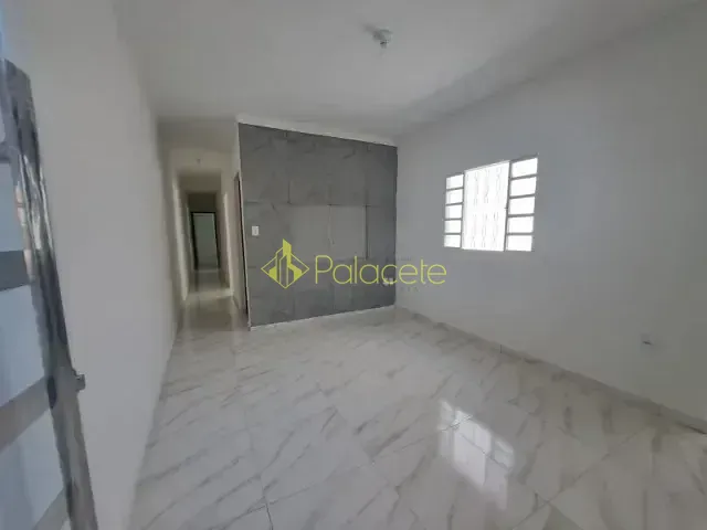 Casa 3 quartos e 1 banheiro, à venda, no bairro Residencial Mantiqueira em Pindamonhangaba