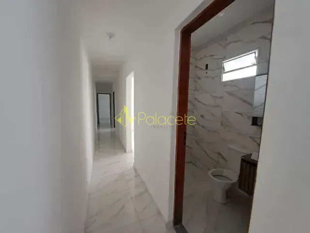 Casa 3 quartos e 1 banheiro, à venda, no bairro Residencial Mantiqueira em Pindamonhangaba