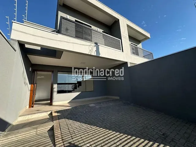 Casa com 125m² 3 quartos e 3 banheiros, à venda, no bairro Golden Park II em Londrina