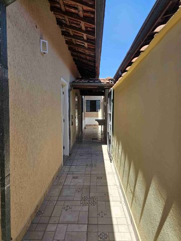 Casa com 150m² 2 quartos e 2 banheiros, à venda, no bairro Alto do Cardoso em Pindamonhangaba