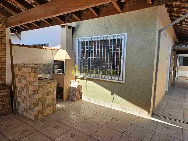 Casa com 150m² 2 quartos e 2 banheiros, à venda, no bairro Alto do Cardoso em Pindamonhangaba