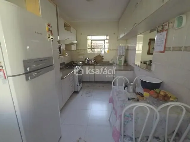 Casa com 448m² 3 quartos e 3 banheiros, à venda, no bairro Jardim Imá em Campo Grande
