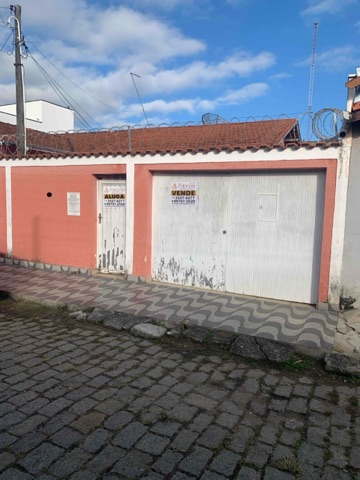 Casa 4 quartos e 3 banheiros, à venda, no bairro Centro em Pindamonhangaba