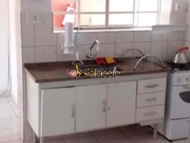 Casa 4 quartos e 3 banheiros, à venda, no bairro Centro em Pindamonhangaba