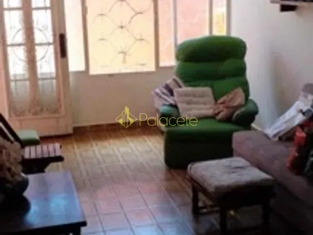 Casa 4 quartos e 3 banheiros, à venda, no bairro Centro em Pindamonhangaba