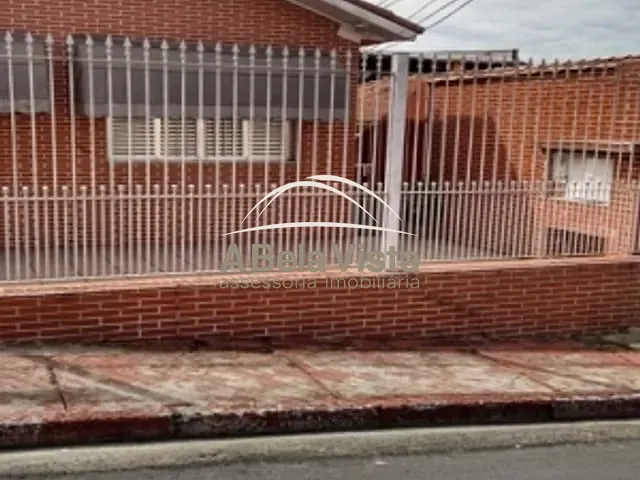 Casa com 250m² 2 quartos e 1 banheiro, à venda, no bairro Centro em Osasco