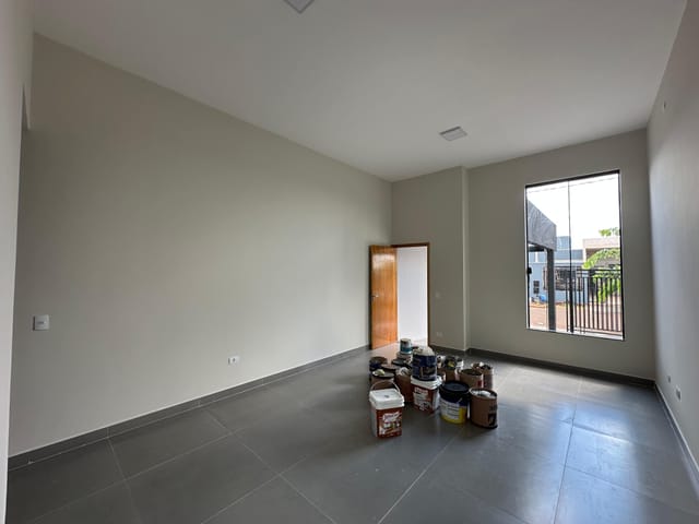 Foto do Casa - Casa com 3 quartos (1 suíte), 88m² de área construída, garagem coberta e ótima localização na região leste de Londrina | Londrina Cred Imóveis