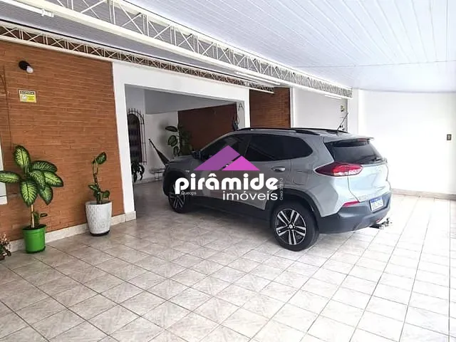 Casa com 250m² 3 quartos e 3 banheiros, à venda, no bairro Jardim das Indústrias em São José dos Campos