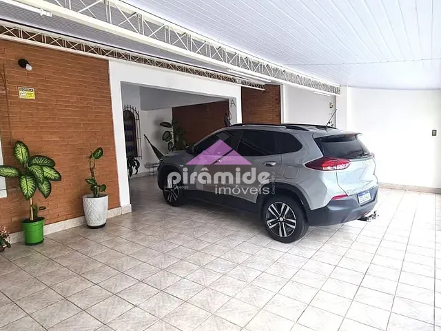 Casa com 250m² 3 quartos e 3 banheiros, à venda, no bairro Jardim das Indústrias em São José dos Campos