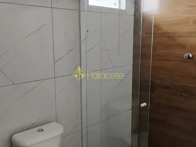 Casa 2 quartos e 1 banheiro, à venda, no bairro Residencial e Comercial Portal dos Eucaliptos em Pindamonhangaba