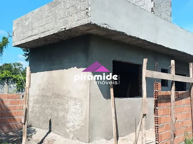 Casa com 138m² 2 quartos e 2 banheiros, à venda, no bairro Pontal de Santa Marina em Caraguatatuba