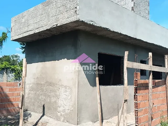 Casa com 138m² 2 quartos e 2 banheiros, à venda, no bairro Pontal de Santa Marina em Caraguatatuba