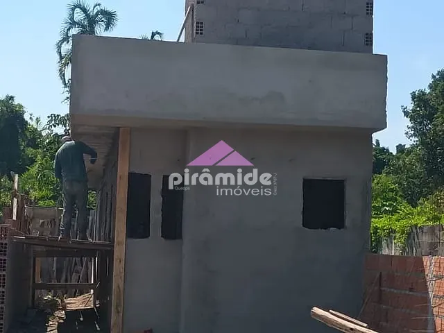 Casa com 138m² 2 quartos e 2 banheiros, à venda, no bairro Pontal de Santa Marina em Caraguatatuba