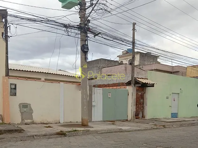 Casa 2 quartos e 1 banheiro, à venda, no bairro Chácara Tropical em Potim