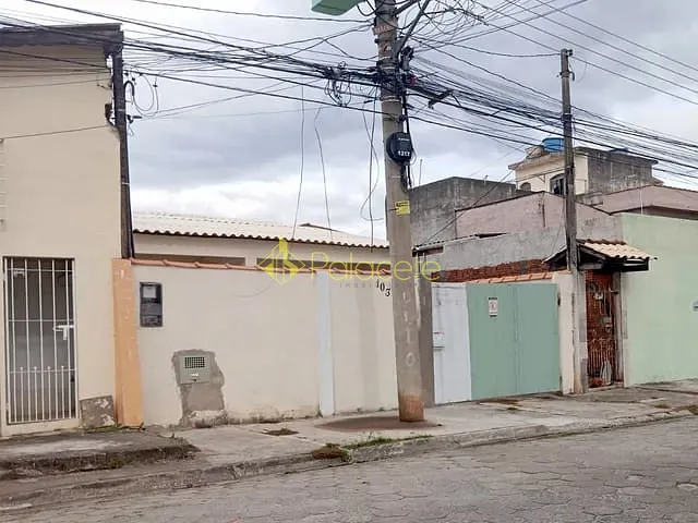 Casa 2 quartos e 1 banheiro, à venda, no bairro Chácara Tropical em Potim