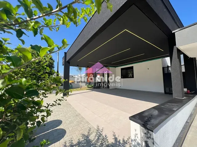 Casa com 268m² 3 quartos e 4 banheiros, à venda, no bairro Floresta em São José dos Campos