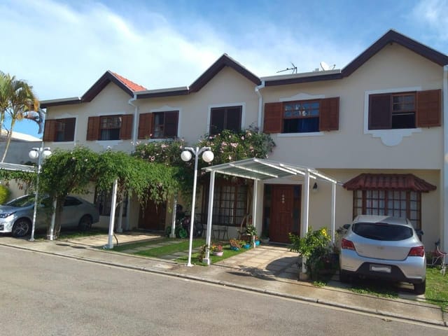 Foto do Casa - Casa com 3 dormitórios para alugar, 100 m² por R$ 5.040,00/mês - Jardim Aquarius - São José dos Campos/SP | PIRAMIDE IMOVEIS