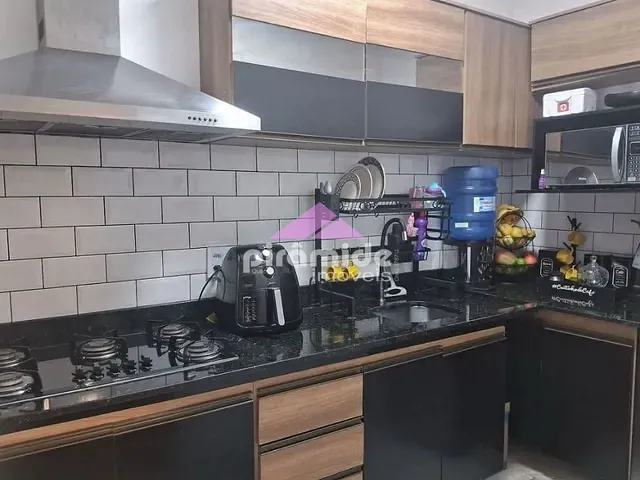 Casa com 138m² 2 quartos e 2 banheiros, à venda, no bairro Eugênio de Mello em São José dos Campos