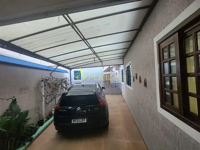 Casa 6 quartos e 3 banheiros, à venda, no bairro Alto do Cardoso em Pindamonhangaba