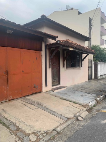 Casa com 300m², à venda, no bairro Jardim do Ypê em Pindamonhangaba