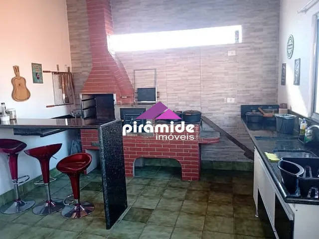 Casa com 150m² 3 quartos e 2 banheiros, à venda, no bairro Cidade Morumbi em São José dos Campos