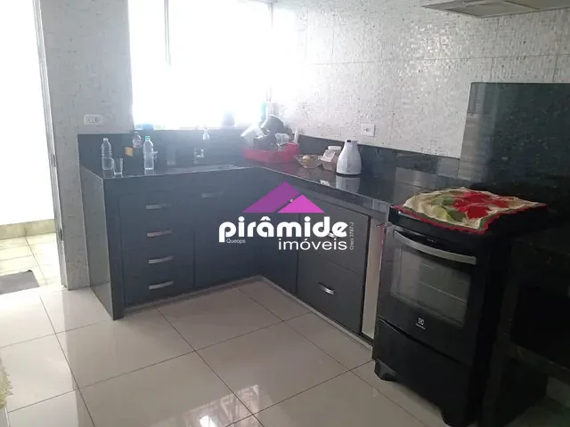 Casa com 150m² 3 quartos e 2 banheiros, à venda, no bairro Cidade Morumbi em São José dos Campos