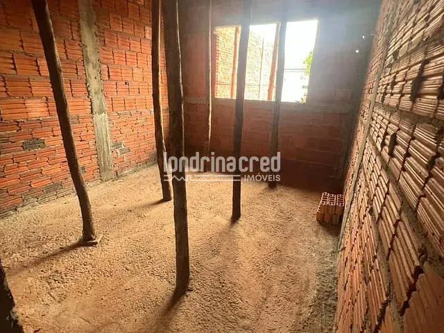 Casa com 120m² 2 quartos e 1 banheiro, à venda, no bairro Jardim Cidade Alta em Cambé