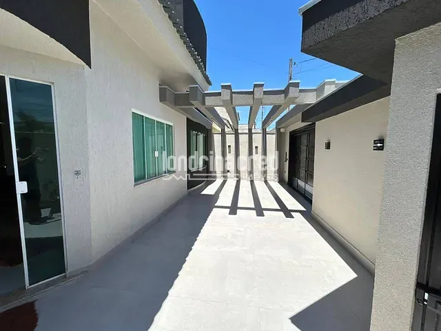 Casa com 194m² 4 quartos e 2 banheiros, à venda, no bairro Jardim Santa Alice em Arapongas
