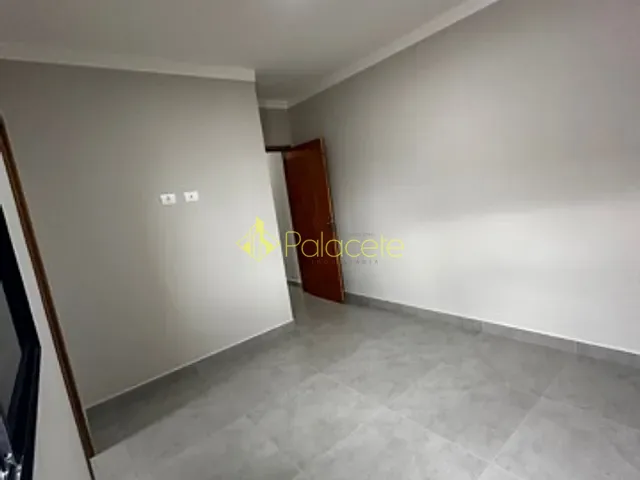 Casa com 175m² 2 quartos e 2 banheiros, à venda, no bairro Residencial e Comercial Bosque da Imperatriz em Pindamonhangaba