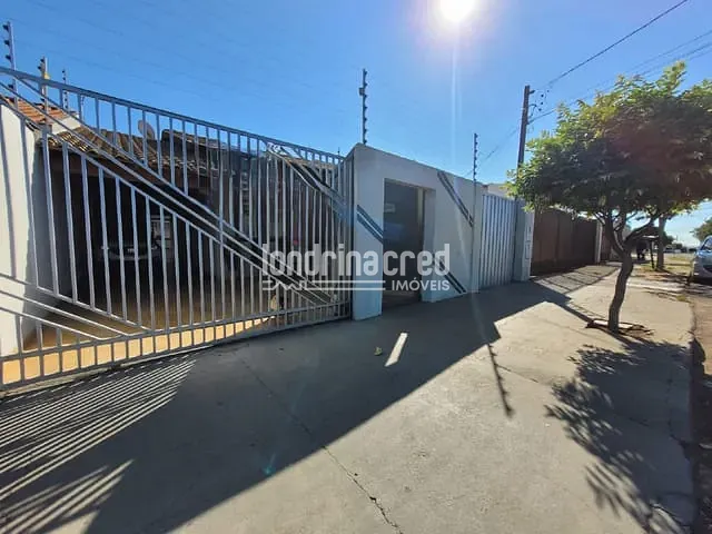 Casa com 200m² 3 quartos e 3 banheiros, à venda, no bairro Conjunto Habitacional Maria Cecília Serrano de Oliveira em Londrina