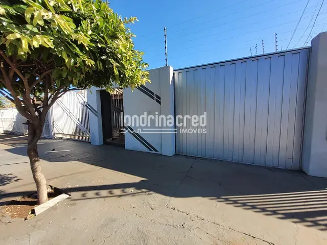 Casa com 200m² 3 quartos e 3 banheiros, à venda, no bairro Conjunto Habitacional Maria Cecília Serrano de Oliveira em Londrina
