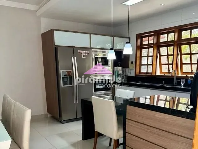 Casa com 155m² 3 quartos e 2 banheiros, à venda, no bairro Jardim São Vicente em São José dos Campos