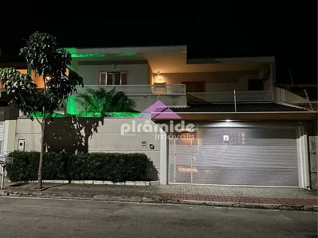 Casa com 155m² 3 quartos e 2 banheiros, à venda, no bairro Jardim São Vicente em São José dos Campos