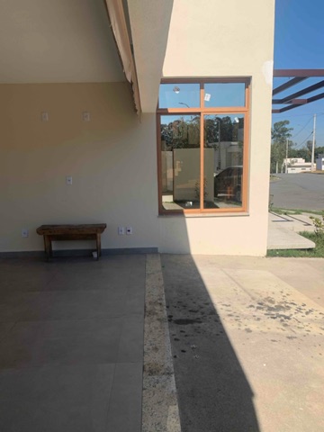 Casa 3 quartos e 5 banheiros, à venda, no bairro Loteamento Residencial e Comercial Bosque do Imperador em Pindamonhangaba