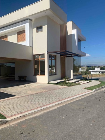 Casa 3 quartos e 5 banheiros, à venda, no bairro Loteamento Residencial e Comercial Bosque do Imperador em Pindamonhangaba