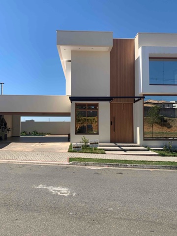 Casa 3 quartos e 5 banheiros, à venda, no bairro Loteamento Residencial e Comercial Bosque do Imperador em Pindamonhangaba