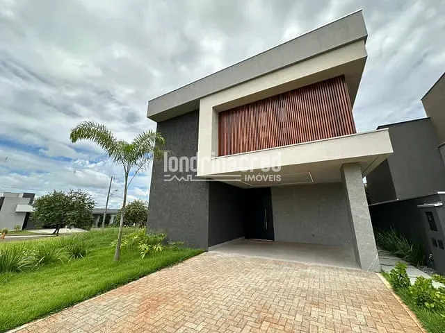 Casa com 250m² 4 quartos e 6 banheiros, à venda, no bairro CONDOMÍNIO ARANGUÁ em Londrina