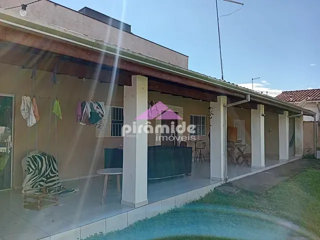 Casa com 500m² 4 quartos e 1 banheiro, à venda, no bairro Jardim Porto Novo em Caraguatatuba