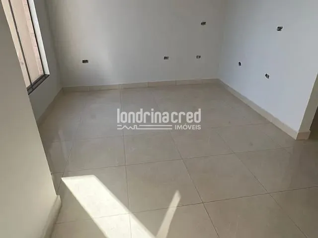 Casa com 125m² 2 quartos e 2 banheiros, à venda, no bairro Jardim São Paulo II em Londrina