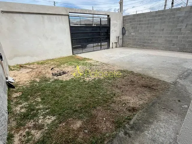 Casa com 175m² 2 quartos e 1 banheiro, à venda, no bairro Feital em Pindamonhangaba