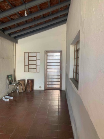 Casa com 254m² 3 quartos e 2 banheiros, à venda, no bairro Parque São Domingos em Pindamonhangaba