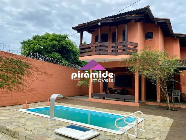 Casa com 500m² 4 quartos e 4 banheiros, à venda, no bairro Massaguaçu em Caraguatatuba