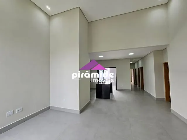 Casa com 300m² 3 quartos e 2 banheiros, à venda, no bairro Condomínio Terras do Vale em Caçapava