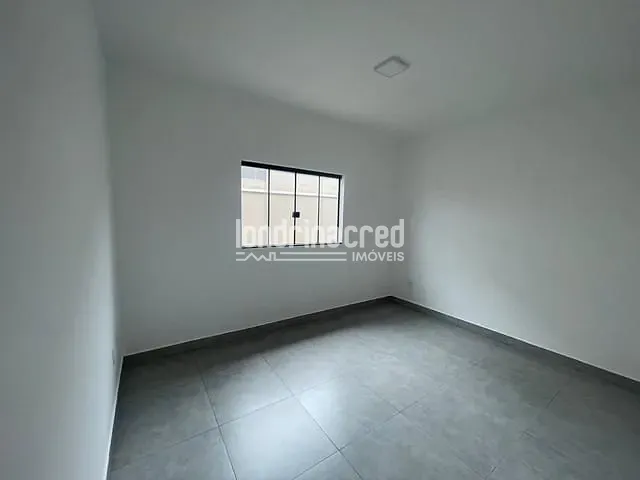 Casa com 126m² 3 quartos e 2 banheiros, à venda, no bairro Parque Taua em Londrina