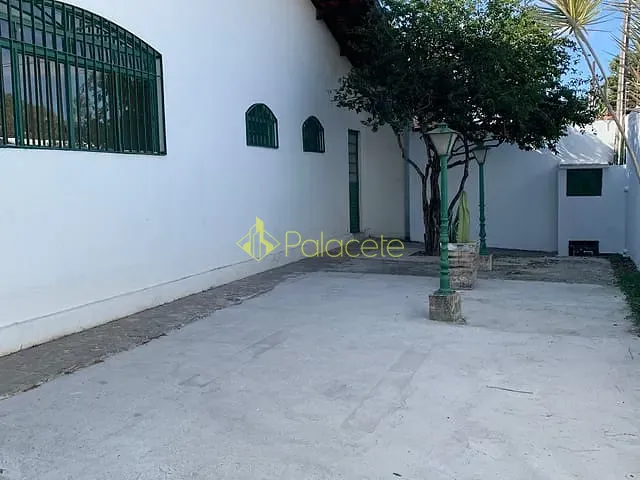 Casa com 675m² 3 quartos e 2 banheiros, à venda, no bairro Jardim Residencial Doutor Lessa em Pindamonhangaba